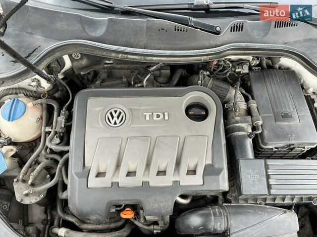 Білий Фольксваген Пассат, об'ємом двигуна 1.97 л та пробігом 319 тис. км за 9500 $, фото 21 на Automoto.ua