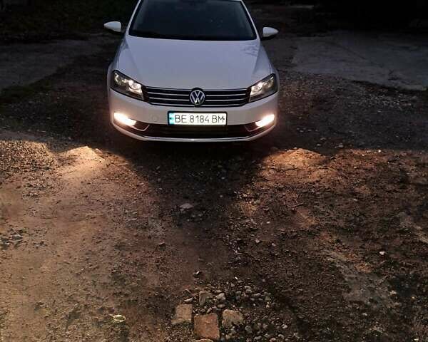 Білий Фольксваген Пассат, об'ємом двигуна 1.6 л та пробігом 268 тис. км за 12000 $, фото 8 на Automoto.ua