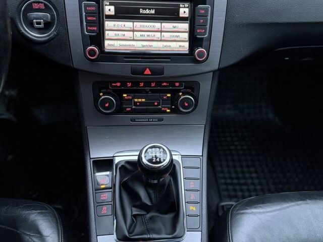 Белый Фольксваген Пассат, объемом двигателя 2 л и пробегом 40 тыс. км за 5300 $, фото 10 на Automoto.ua