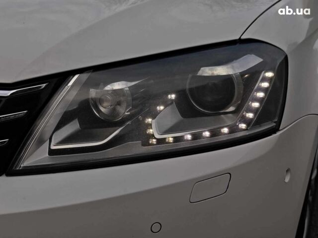 Белый Фольксваген Пассат, объемом двигателя 1.8 л и пробегом 259 тыс. км за 11290 $, фото 5 на Automoto.ua