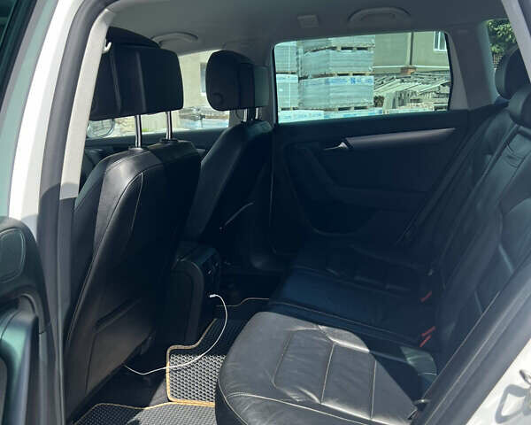 Белый Фольксваген Пассат, объемом двигателя 1.97 л и пробегом 293 тыс. км за 10999 $, фото 2 на Automoto.ua