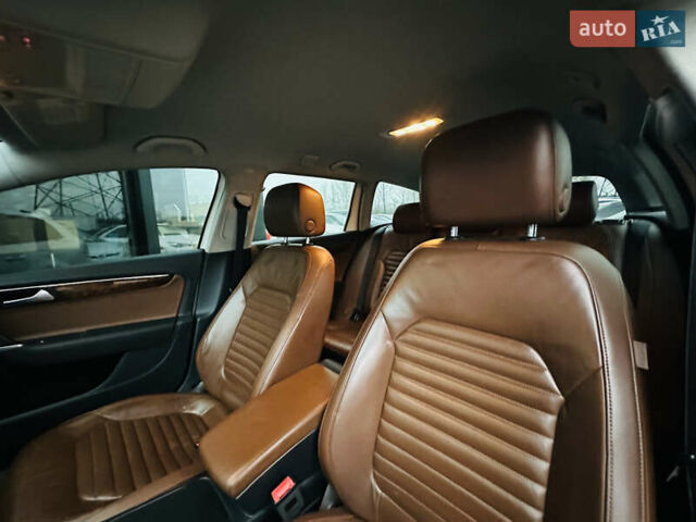 Білий Фольксваген Пассат, об'ємом двигуна 1.8 л та пробігом 259 тис. км за 8900 $, фото 18 на Automoto.ua