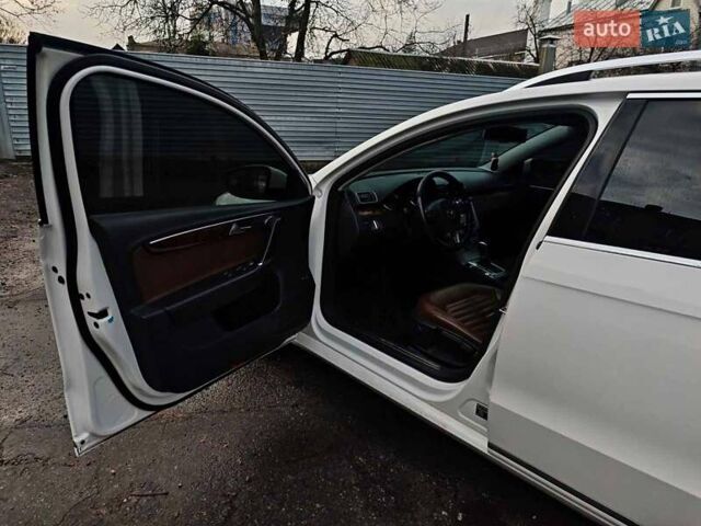 Білий Фольксваген Пассат, об'ємом двигуна 1.8 л та пробігом 259 тис. км за 10690 $, фото 19 на Automoto.ua