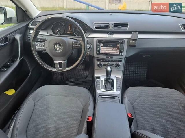 Білий Фольксваген Пассат, об'ємом двигуна 1.97 л та пробігом 295 тис. км за 10500 $, фото 8 на Automoto.ua