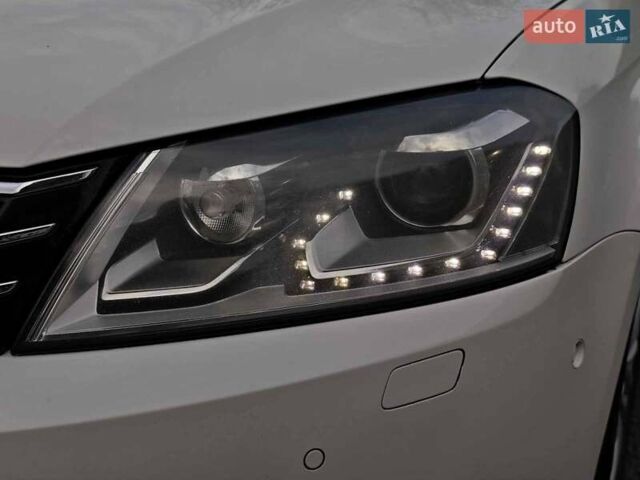 Білий Фольксваген Пассат, об'ємом двигуна 1.8 л та пробігом 259 тис. км за 10690 $, фото 5 на Automoto.ua