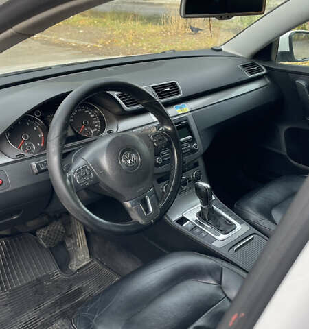 Білий Фольксваген Пассат, об'ємом двигуна 1.4 л та пробігом 296 тис. км за 7200 $, фото 10 на Automoto.ua