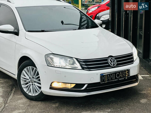 Білий Фольксваген Пассат, об'ємом двигуна 1.8 л та пробігом 259 тис. км за 8900 $, фото 1 на Automoto.ua