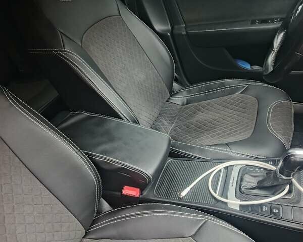 Білий Фольксваген Пассат, об'ємом двигуна 2 л та пробігом 274 тис. км за 10000 $, фото 3 на Automoto.ua