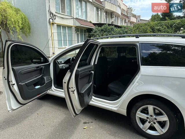 Белый Фольксваген Пассат, объемом двигателя 2 л и пробегом 222 тыс. км за 10500 $, фото 12 на Automoto.ua