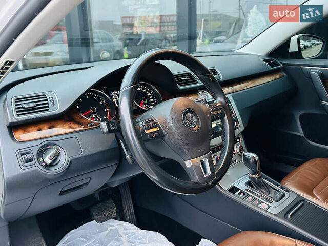 Білий Фольксваген Пассат, об'ємом двигуна 1.8 л та пробігом 259 тис. км за 8900 $, фото 17 на Automoto.ua