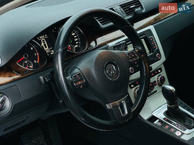 Білий Фольксваген Пассат, об'ємом двигуна 1.8 л та пробігом 259 тис. км за 8900 $, фото 15 на Automoto.ua