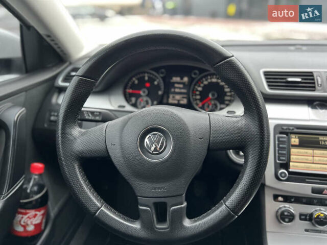 Белый Фольксваген Пассат, объемом двигателя 1.97 л и пробегом 317 тыс. км за 9600 $, фото 11 на Automoto.ua