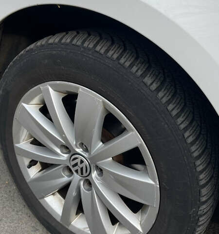 Білий Фольксваген Пассат, об'ємом двигуна 1.4 л та пробігом 296 тис. км за 7200 $, фото 12 на Automoto.ua