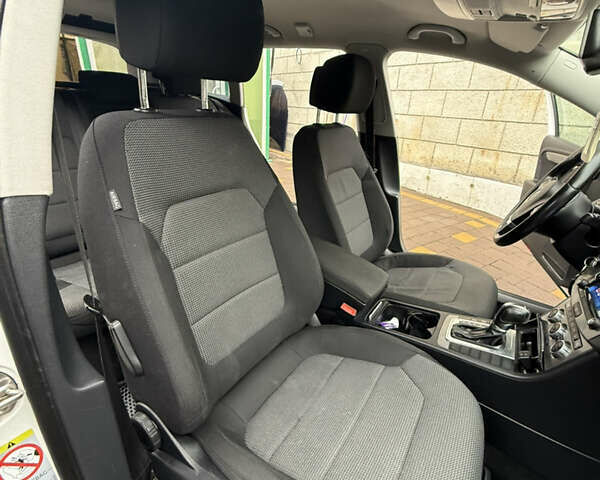 Белый Фольксваген Пассат, объемом двигателя 1.4 л и пробегом 260 тыс. км за 7800 $, фото 32 на Automoto.ua