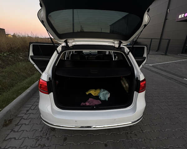 Белый Фольксваген Пассат, объемом двигателя 1.39 л и пробегом 257 тыс. км за 9300 $, фото 9 на Automoto.ua