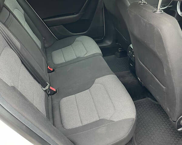 Белый Фольксваген Пассат, объемом двигателя 1.97 л и пробегом 250 тыс. км за 9500 $, фото 9 на Automoto.ua