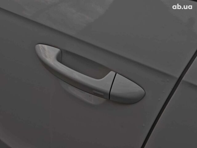 Белый Фольксваген Пассат, объемом двигателя 1.8 л и пробегом 259 тыс. км за 11290 $, фото 18 на Automoto.ua