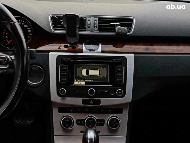 Белый Фольксваген Пассат, объемом двигателя 1.8 л и пробегом 259 тыс. км за 11290 $, фото 16 на Automoto.ua