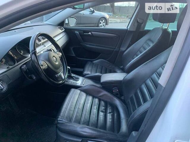 Белый Фольксваген Пассат, объемом двигателя 1.4 л и пробегом 141 тыс. км за 12000 $, фото 13 на Automoto.ua