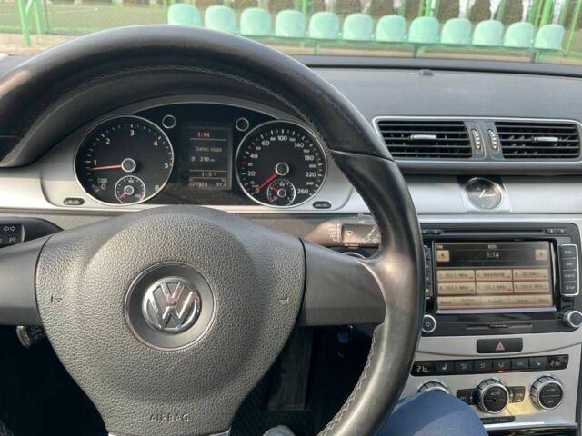 Білий Фольксваген Пассат, об'ємом двигуна 1.6 л та пробігом 229 тис. км за 9999 $, фото 6 на Automoto.ua