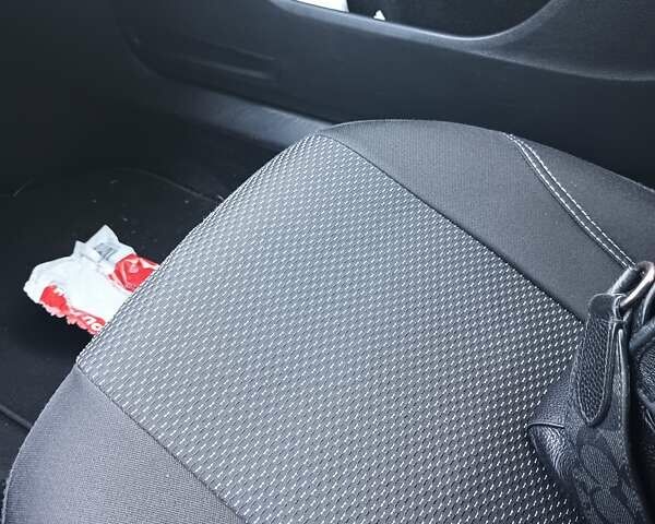 Білий Фольксваген Пассат, об'ємом двигуна 2 л та пробігом 262 тис. км за 12200 $, фото 7 на Automoto.ua