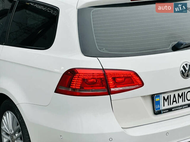 Білий Фольксваген Пассат, об'ємом двигуна 1.8 л та пробігом 259 тис. км за 8900 $, фото 5 на Automoto.ua
