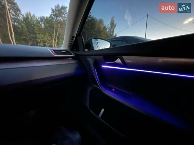 Белый Фольксваген Пассат, объемом двигателя 1.39 л и пробегом 346 тыс. км за 7800 $, фото 21 на Automoto.ua