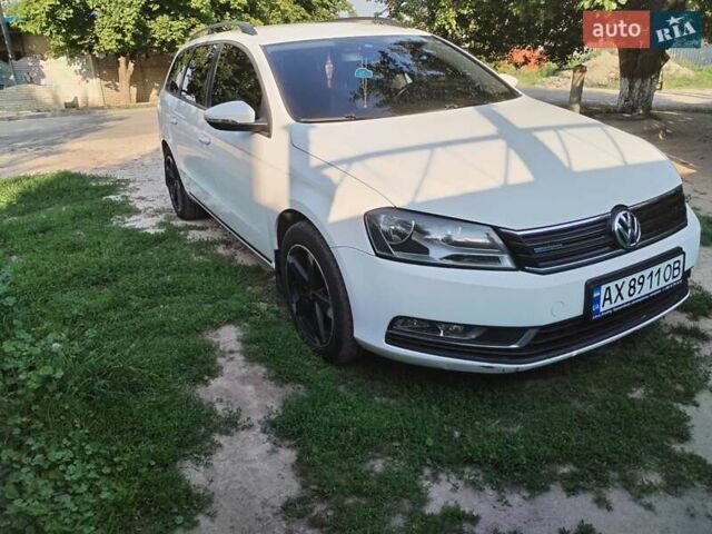 Белый Фольксваген Пассат, объемом двигателя 1.6 л и пробегом 218 тыс. км за 11500 $, фото 2 на Automoto.ua