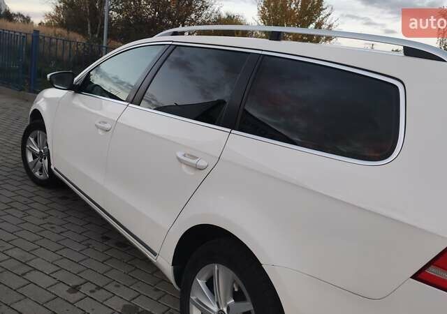Фольксваген Пассат 2012 у Дрогобичі на Automoto.ua Білий Фольксваген Пассат, об'ємом двигуна 1.4 л та пробігом 256 тис. км за 6750 $, фото 23 на Automoto.ua