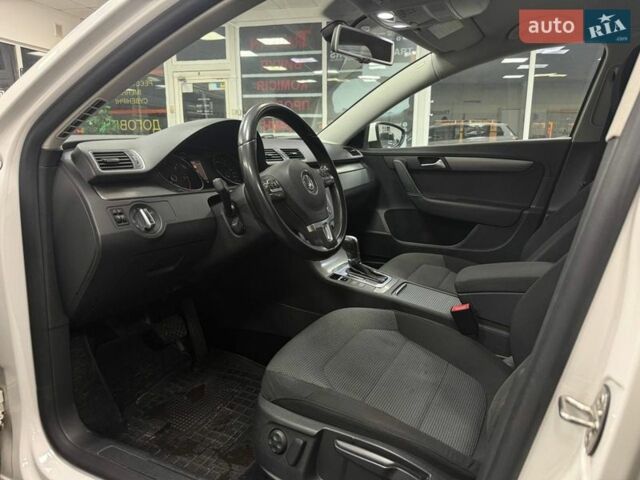 Білий Фольксваген Пассат, об'ємом двигуна 1.97 л та пробігом 188 тис. км за 10490 $, фото 16 на Automoto.ua