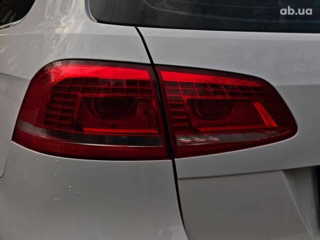 Белый Фольксваген Пассат, объемом двигателя 1.8 л и пробегом 259 тыс. км за 11290 $, фото 11 на Automoto.ua