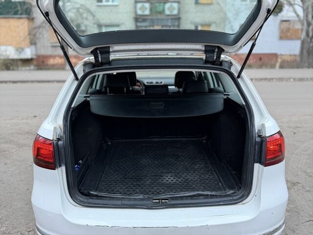 Белый Фольксваген Пассат, объемом двигателя 2 л и пробегом 40 тыс. км за 5300 $, фото 11 на Automoto.ua