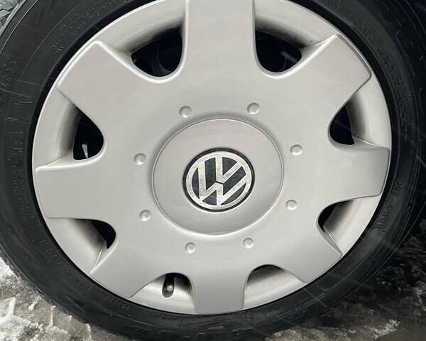 Білий Фольксваген Пассат, об'ємом двигуна 1.6 л та пробігом 330 тис. км за 10100 $, фото 16 на Automoto.ua