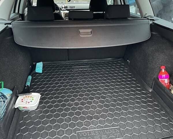 Білий Фольксваген Пассат, об'ємом двигуна 1.6 л та пробігом 330 тис. км за 10100 $, фото 11 на Automoto.ua