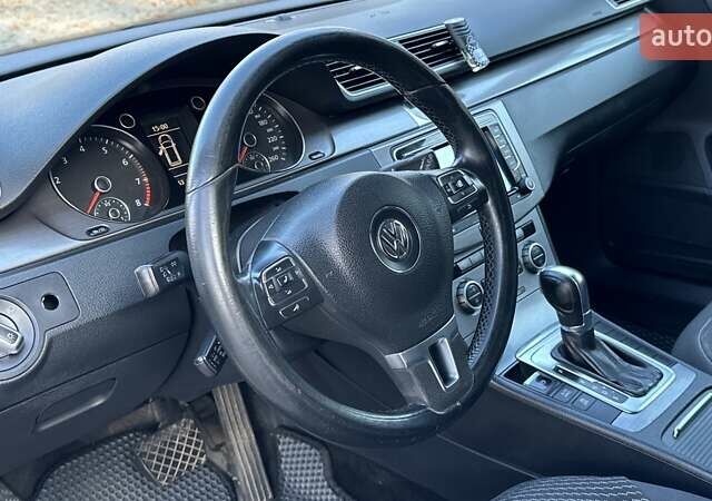 Белый Фольксваген Пассат, объемом двигателя 1.4 л и пробегом 256 тыс. км за 6750 $, фото 46 на Automoto.ua