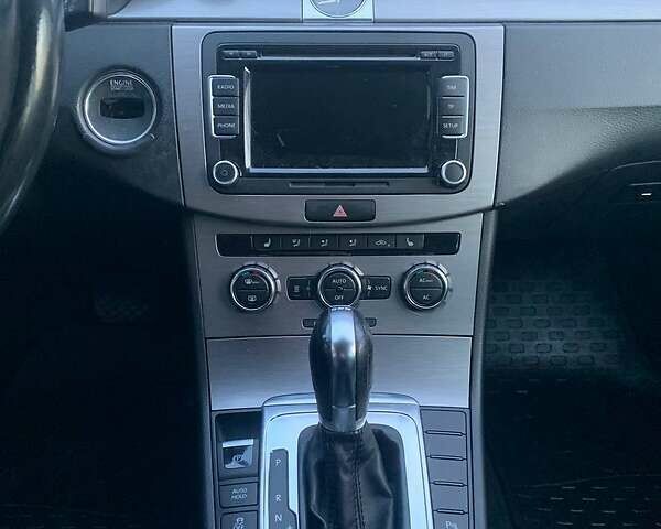 Белый Фольксваген Пассат, объемом двигателя 1.4 л и пробегом 141 тыс. км за 12000 $, фото 12 на Automoto.ua