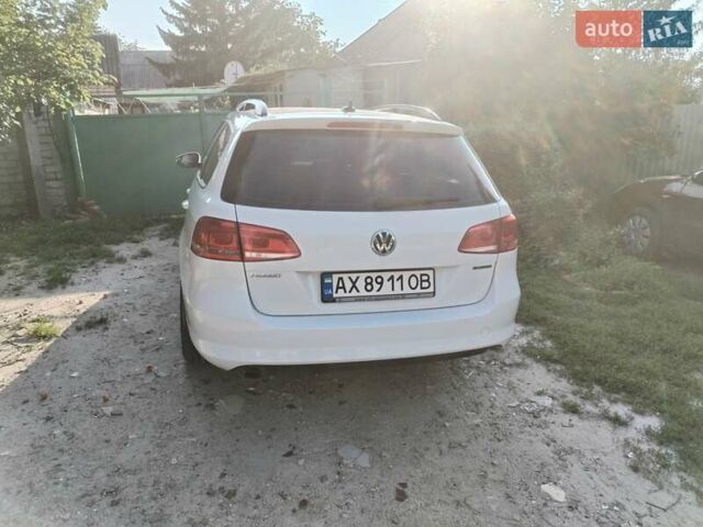Белый Фольксваген Пассат, объемом двигателя 1.6 л и пробегом 218 тыс. км за 11500 $, фото 1 на Automoto.ua