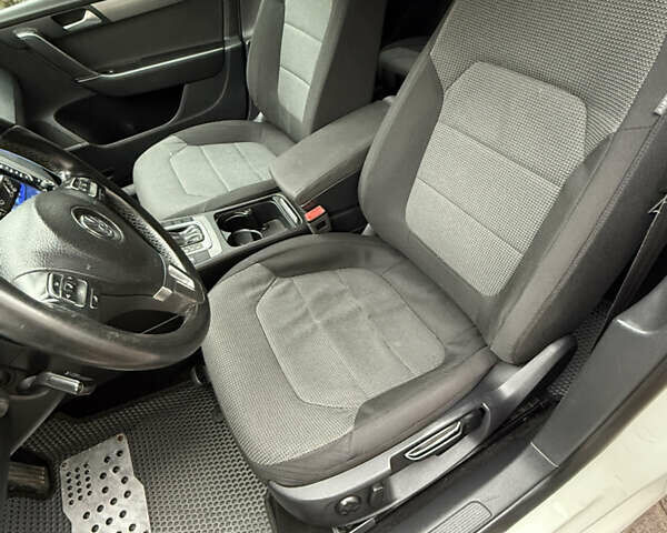 Белый Фольксваген Пассат, объемом двигателя 1.4 л и пробегом 260 тыс. км за 7800 $, фото 20 на Automoto.ua