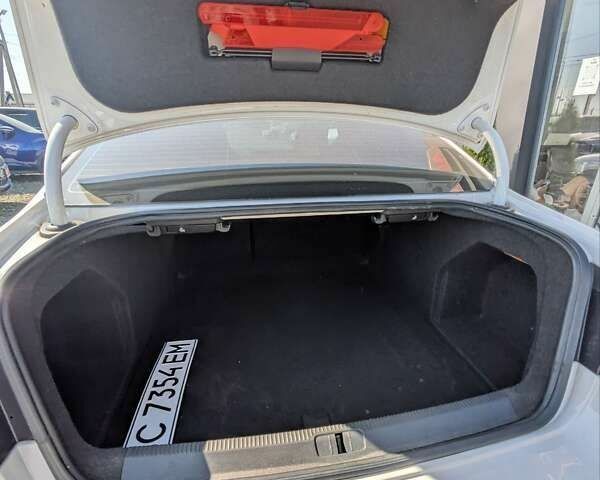 Белый Фольксваген Пассат, объемом двигателя 2 л и пробегом 225 тыс. км за 9800 $, фото 19 на Automoto.ua