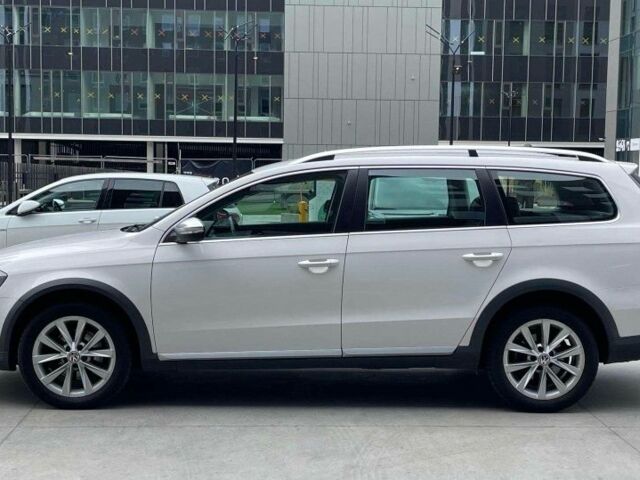 Білий Фольксваген Пассат, об'ємом двигуна 2 л та пробігом 198 тис. км за 7500 $, фото 4 на Automoto.ua