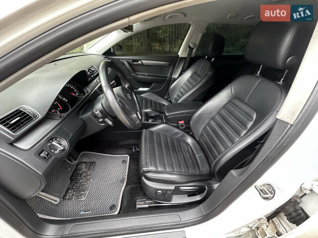 Белый Фольксваген Пассат, объемом двигателя 2 л и пробегом 301 тыс. км за 11500 $, фото 12 на Automoto.ua