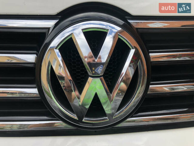 Білий Фольксваген Пассат, об'ємом двигуна 2 л та пробігом 217 тис. км за 10500 $, фото 14 на Automoto.ua