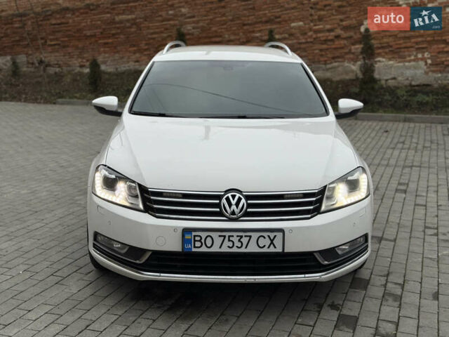 Белый Фольксваген Пассат, объемом двигателя 2 л и пробегом 355 тыс. км за 10000 $, фото 1 на Automoto.ua