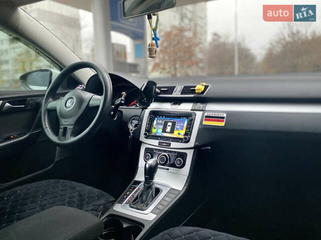 Белый Фольксваген Пассат, объемом двигателя 2 л и пробегом 298 тыс. км за 11299 $, фото 9 на Automoto.ua