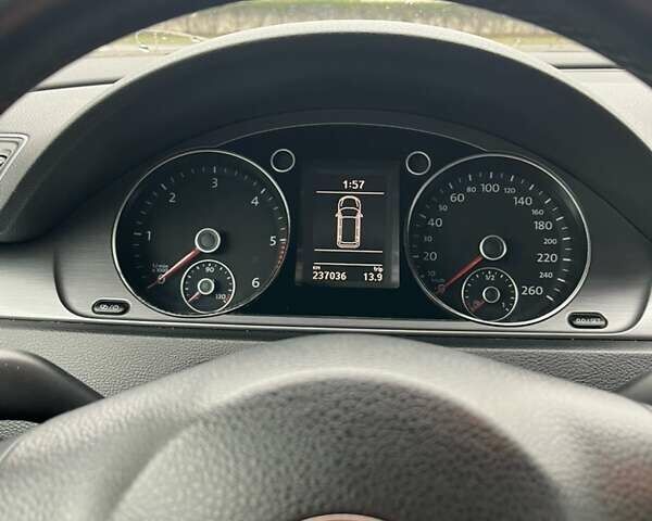 Белый Фольксваген Пассат, объемом двигателя 2 л и пробегом 238 тыс. км за 9500 $, фото 23 на Automoto.ua