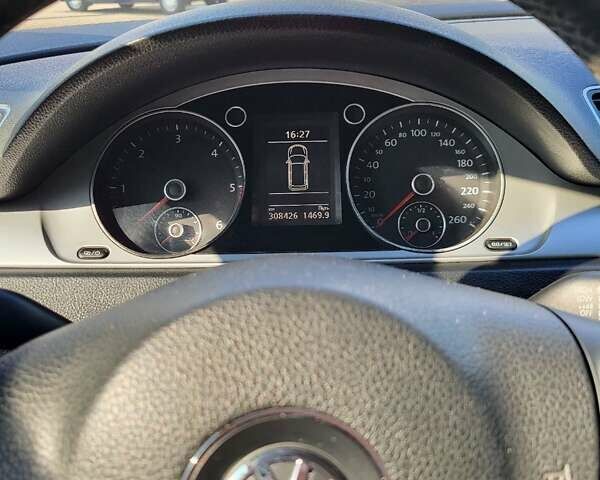 Белый Фольксваген Пассат, объемом двигателя 1.6 л и пробегом 308 тыс. км за 9500 $, фото 22 на Automoto.ua