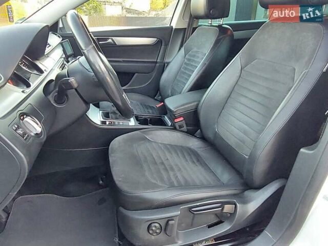 Белый Фольксваген Пассат, объемом двигателя 1.97 л и пробегом 219 тыс. км за 12555 $, фото 39 на Automoto.ua