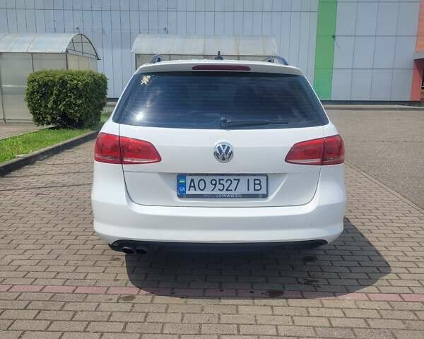 Білий Фольксваген Пассат, об'ємом двигуна 1.97 л та пробігом 270 тис. км за 11000 $, фото 3 на Automoto.ua