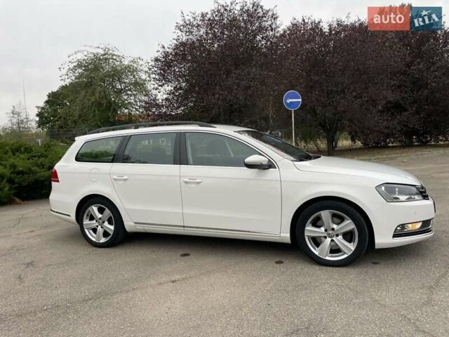Білий Фольксваген Пассат, об'ємом двигуна 1.97 л та пробігом 255 тис. км за 11900 $, фото 14 на Automoto.ua