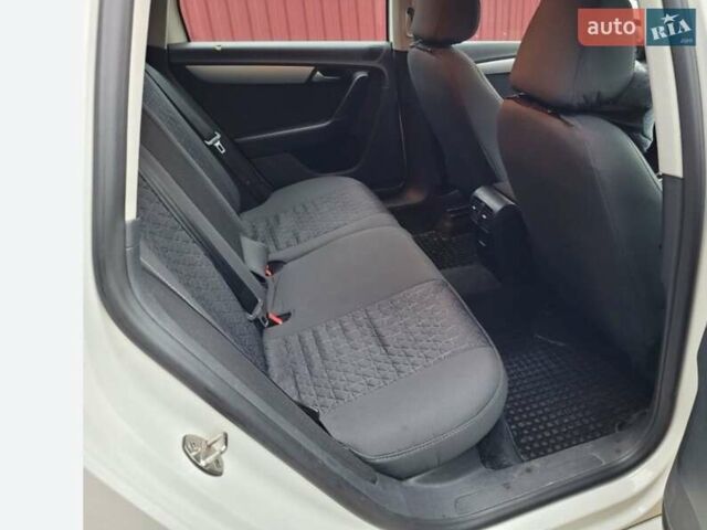 Белый Фольксваген Пассат, объемом двигателя 1.97 л и пробегом 260 тыс. км за 10400 $, фото 3 на Automoto.ua